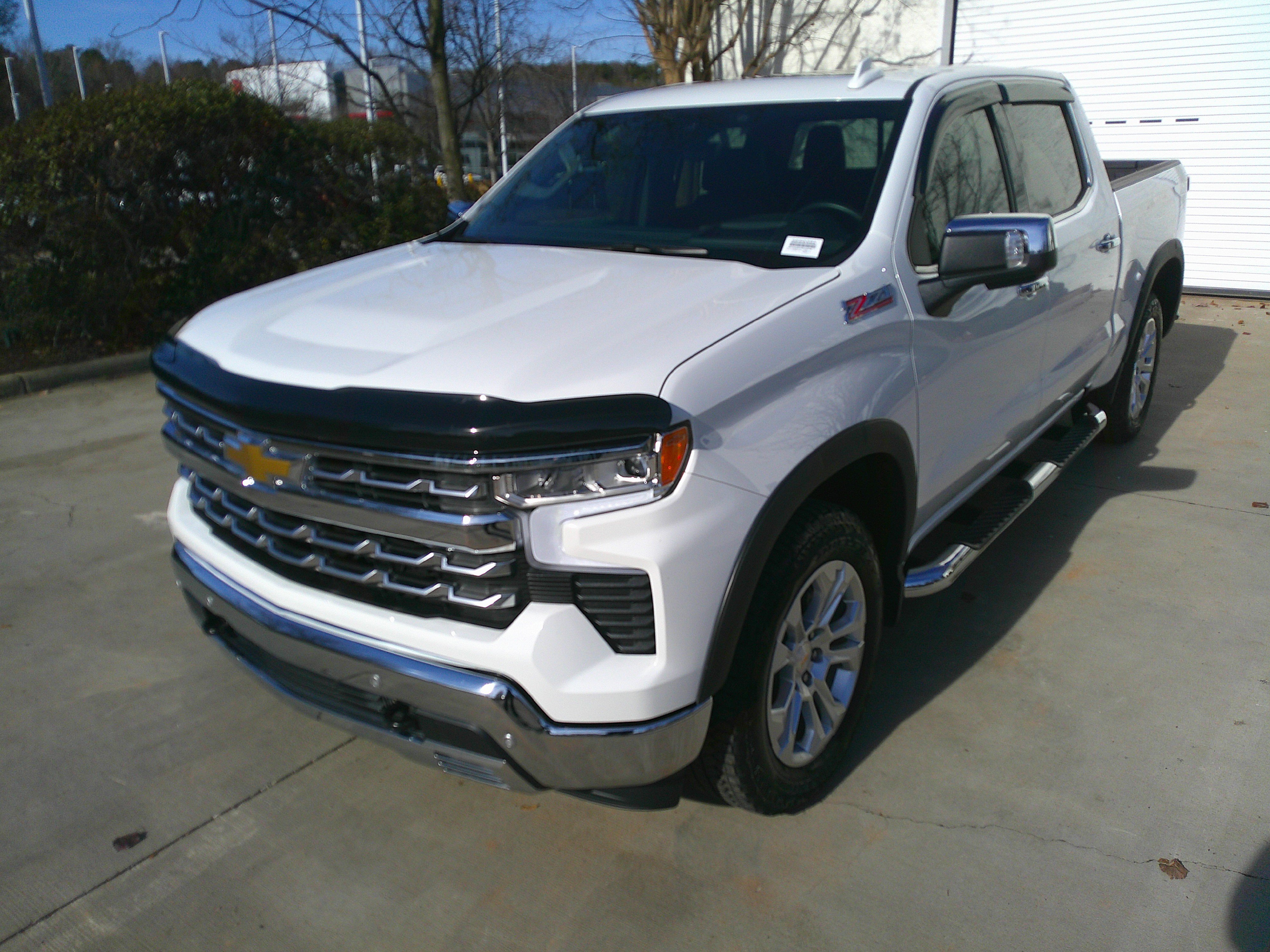 Used 2024 Chevrolet Silverado 1500 LTZ w/ LTZ Premium Package image 5
