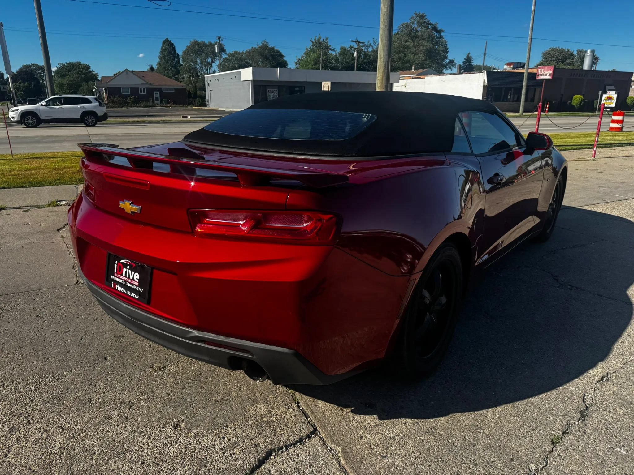Used 2017 Chevrolet Camaro LT RWD image 7