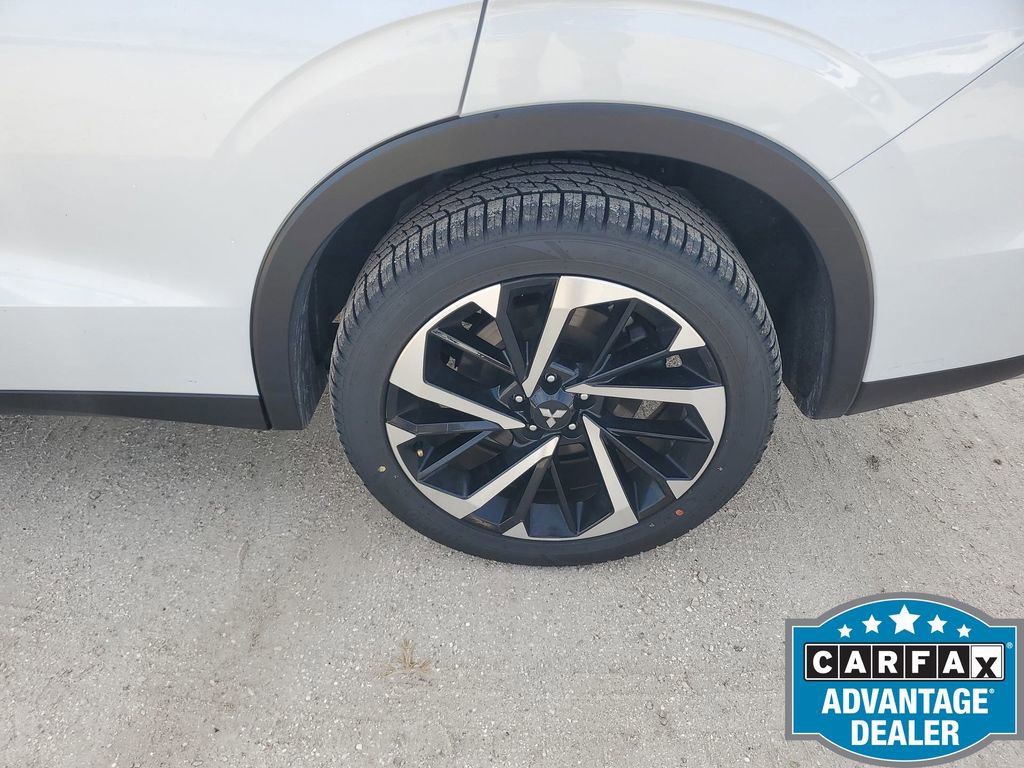 Used 2024 Mitsubishi Outlander SE image 21