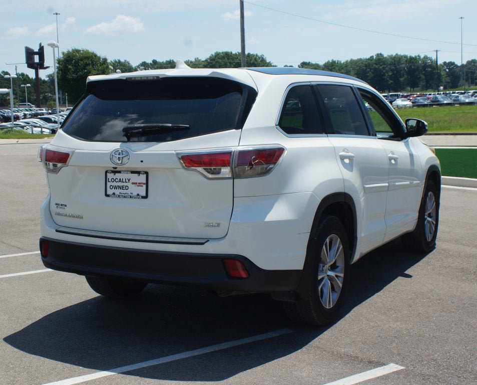Used 2015 Toyota Highlander XLE FWD image 14