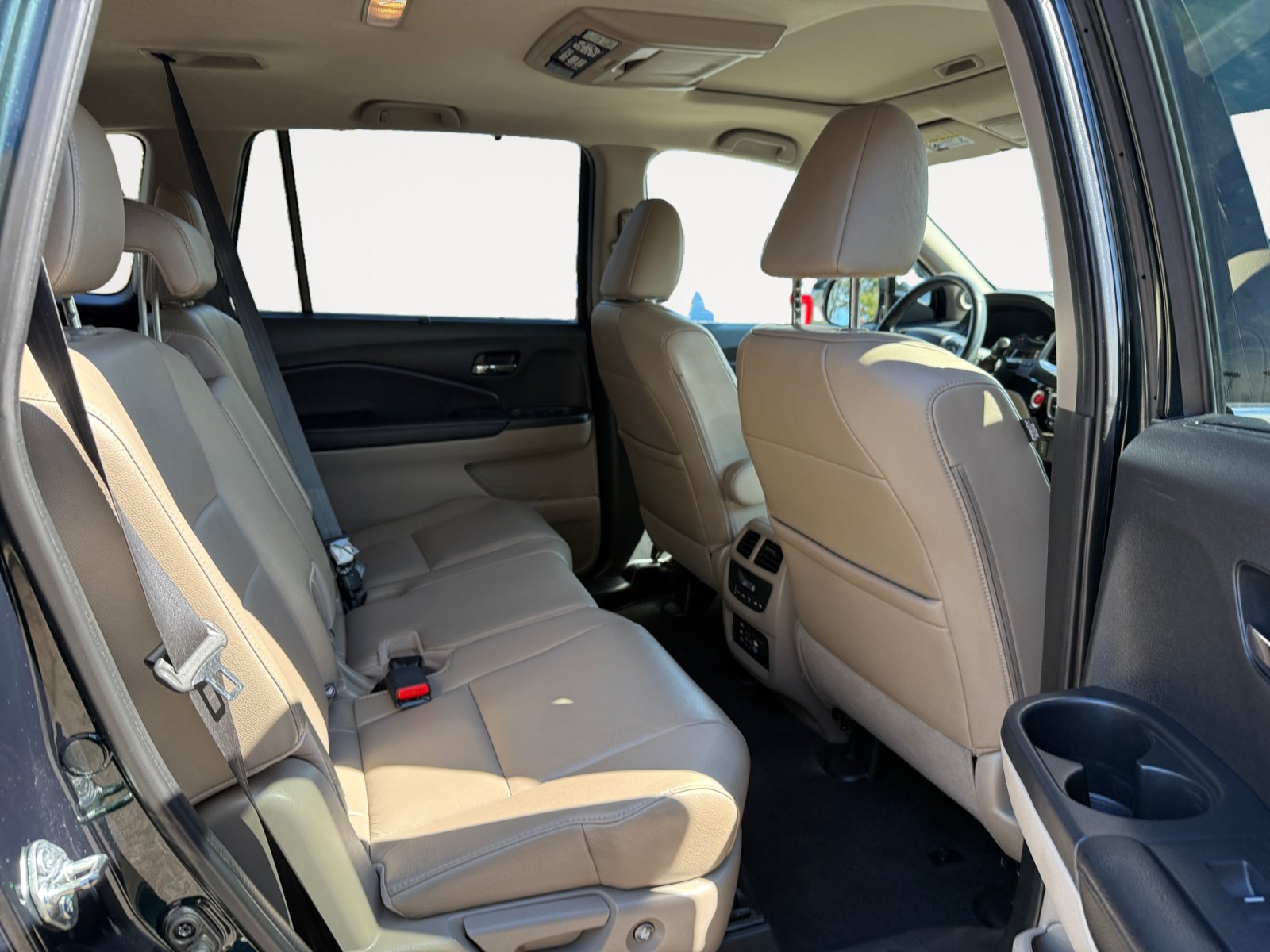 Used 2016 Honda Pilot Touring image 18
