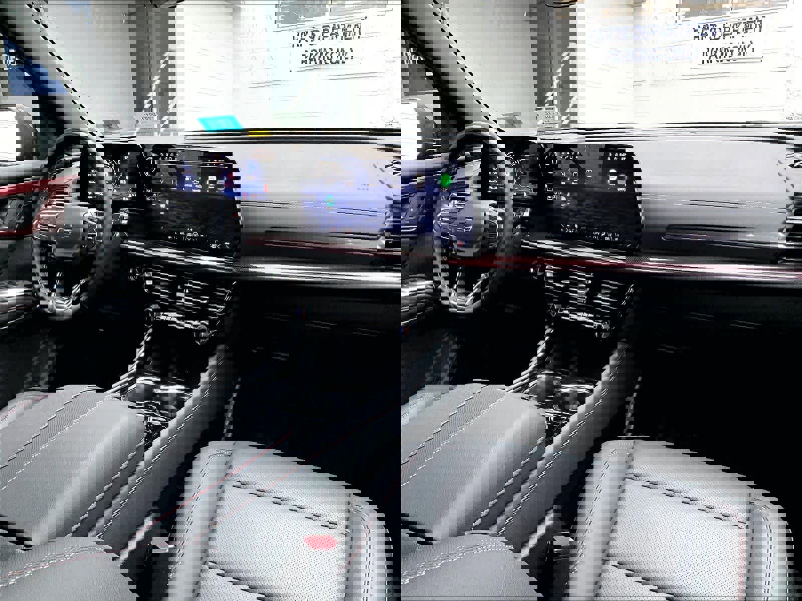 Used 2024 Chevrolet Traverse Z71 w/ LPO, Floor Liner Package image 14