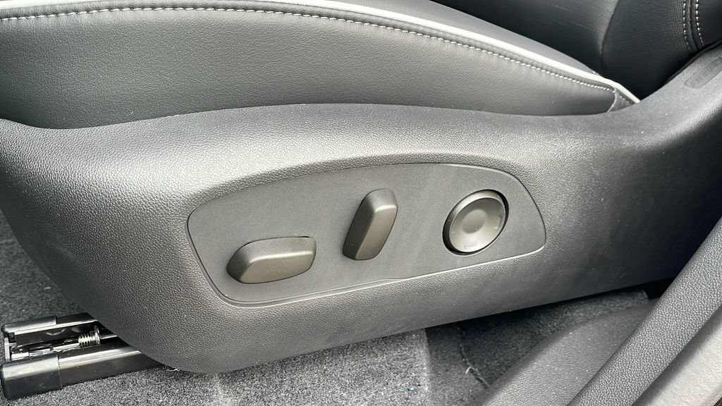New 2026 Buick Enclave Sport Touring w/ Power Package FWD image 13