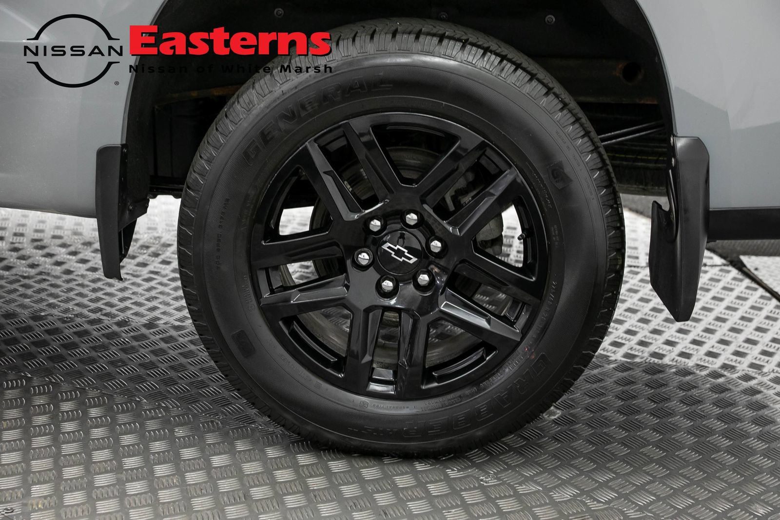 Used 2024 Chevrolet Silverado 1500 Custom AWD/4WD image 33