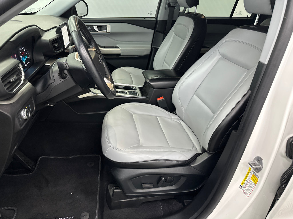 Used 2021 Ford Explorer XLT w/ Equipment Group 202A RWD image 9