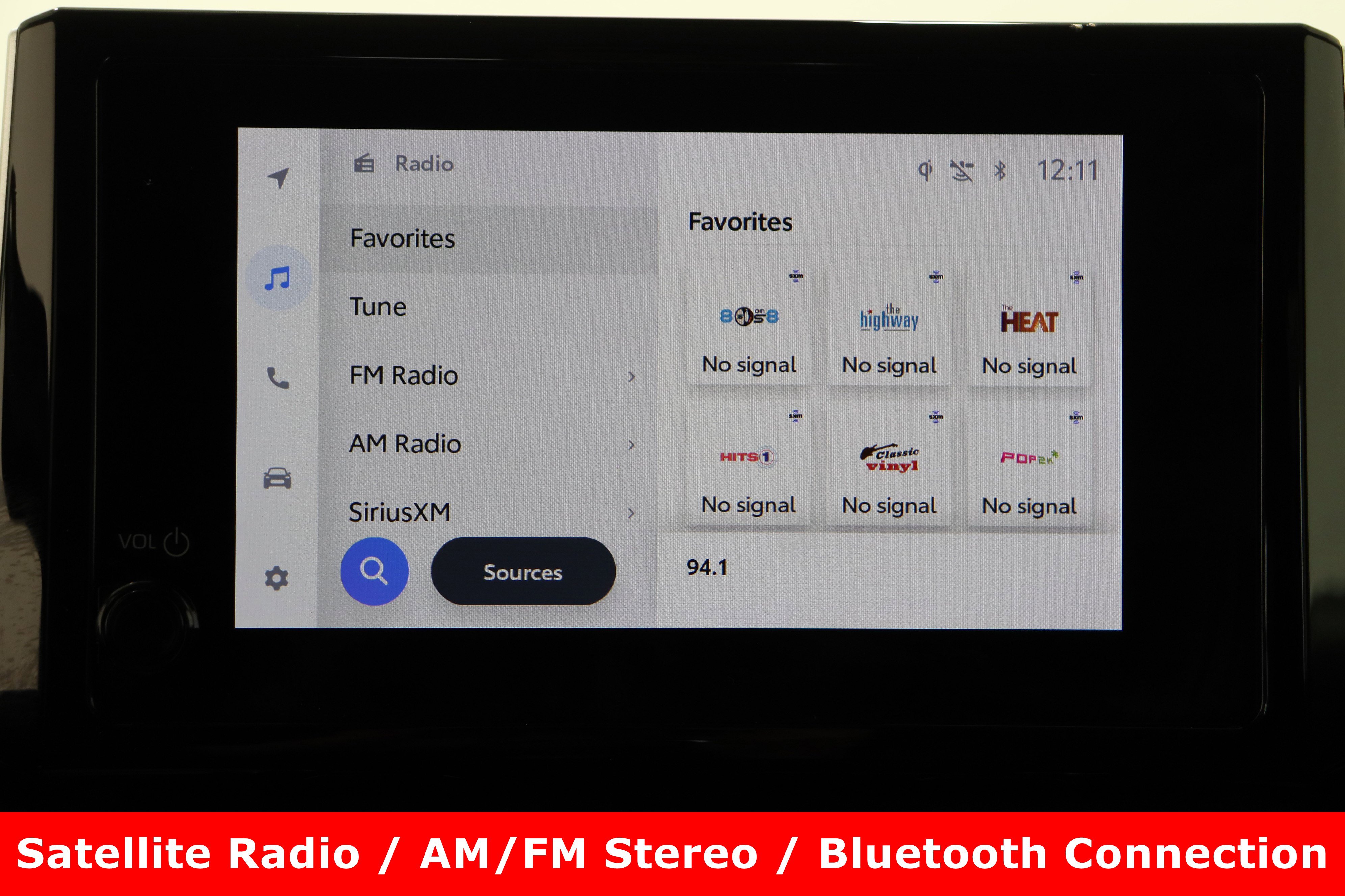 Certified 2024 Toyota Corolla Cross XLE image 19
