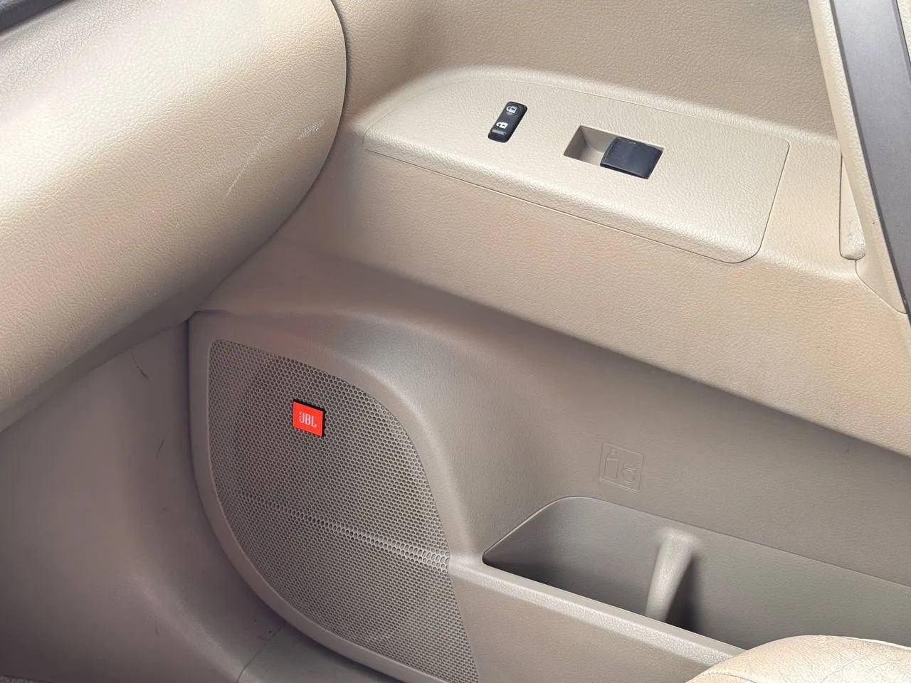 Used 2008 Toyota Highlander Sport image 2