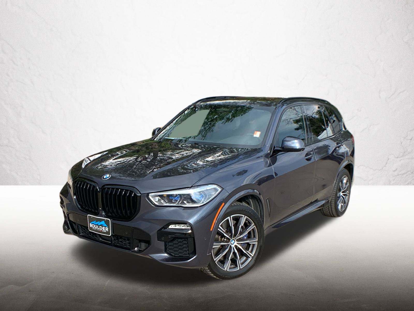 Used 2020 BMW X5 M50i w/ Executive Package AWD/4WD video 1