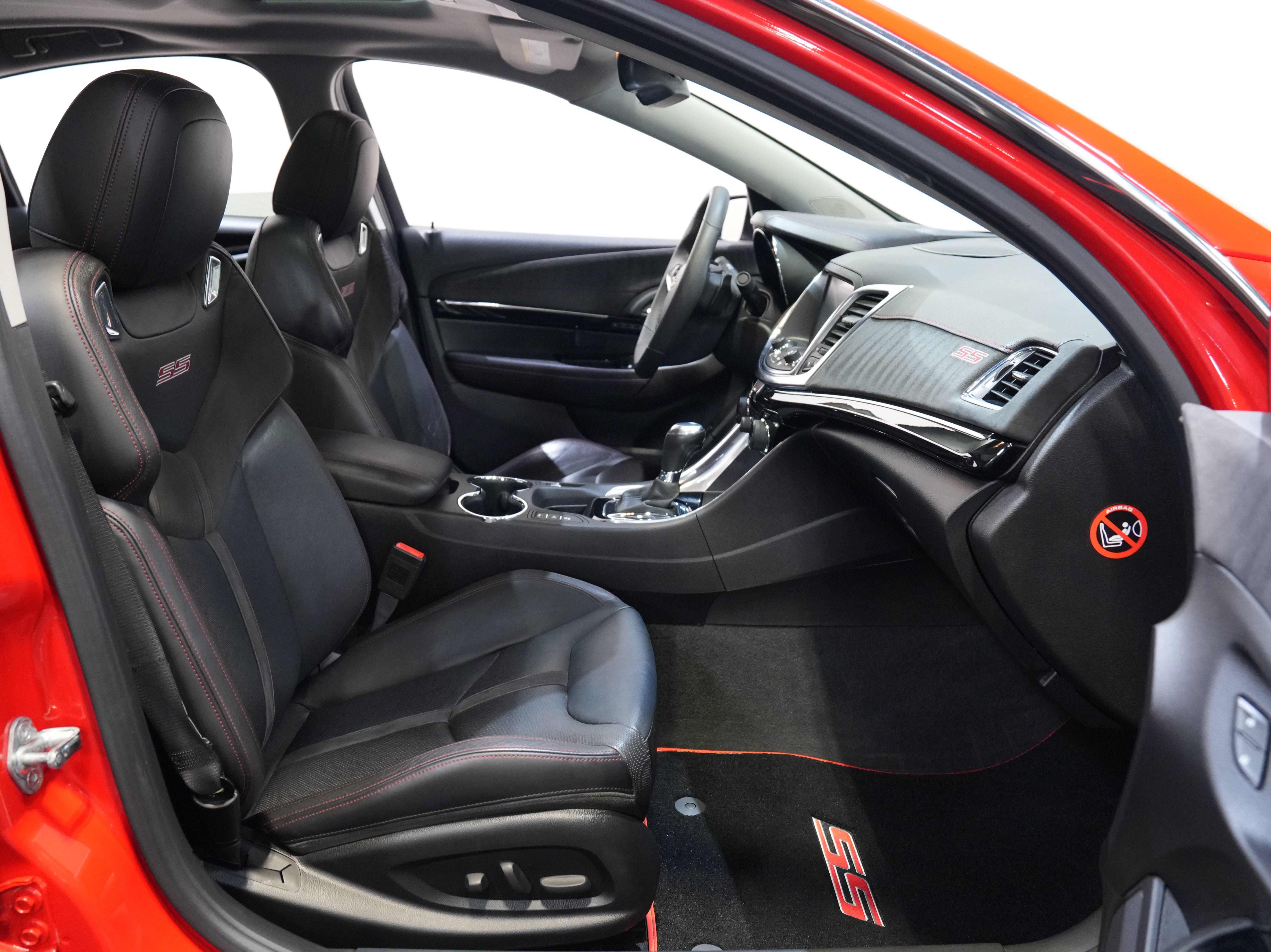 Used 2014 Chevrolet SS RWD image 33