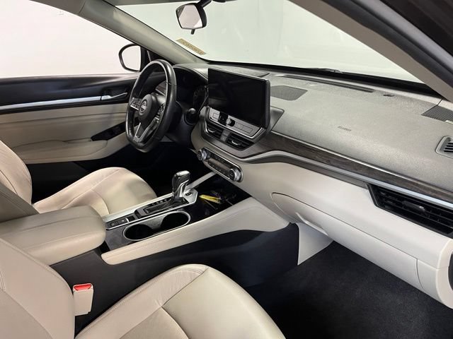 Used 2023 Nissan Altima 2.5 SL FWD image 11