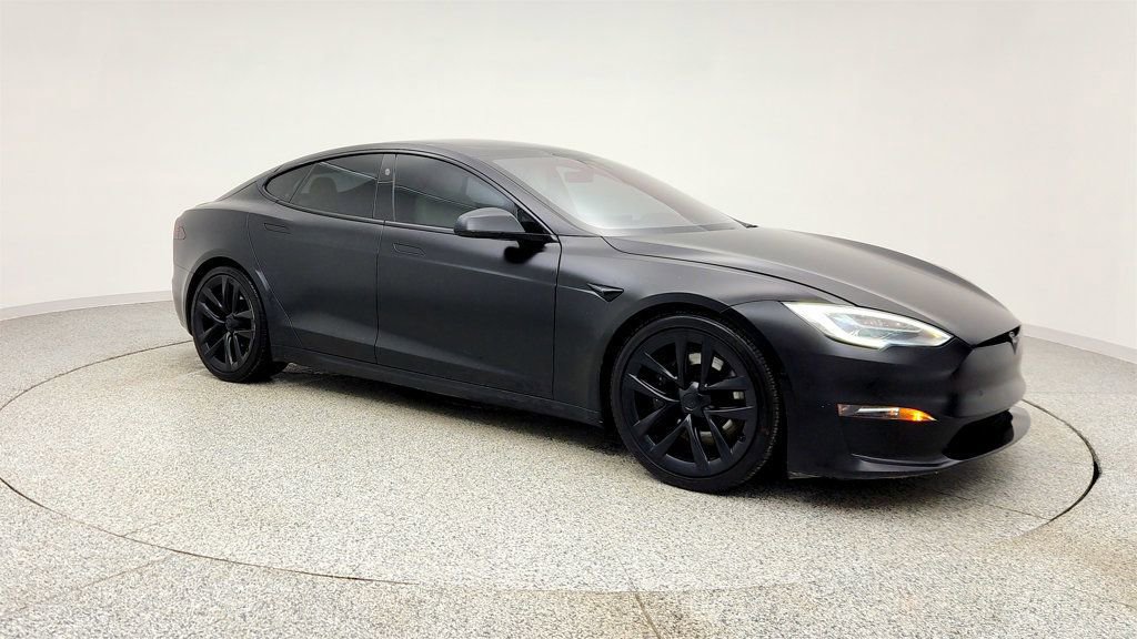 Used 2021 Tesla Model S Plaid image 2