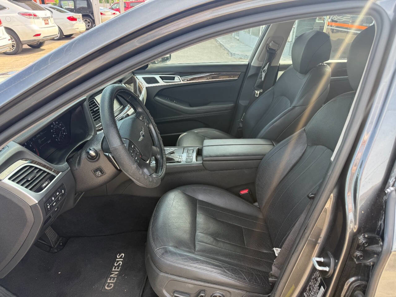 Used 2018 Genesis G80 3.8 AWD/4WD image 8