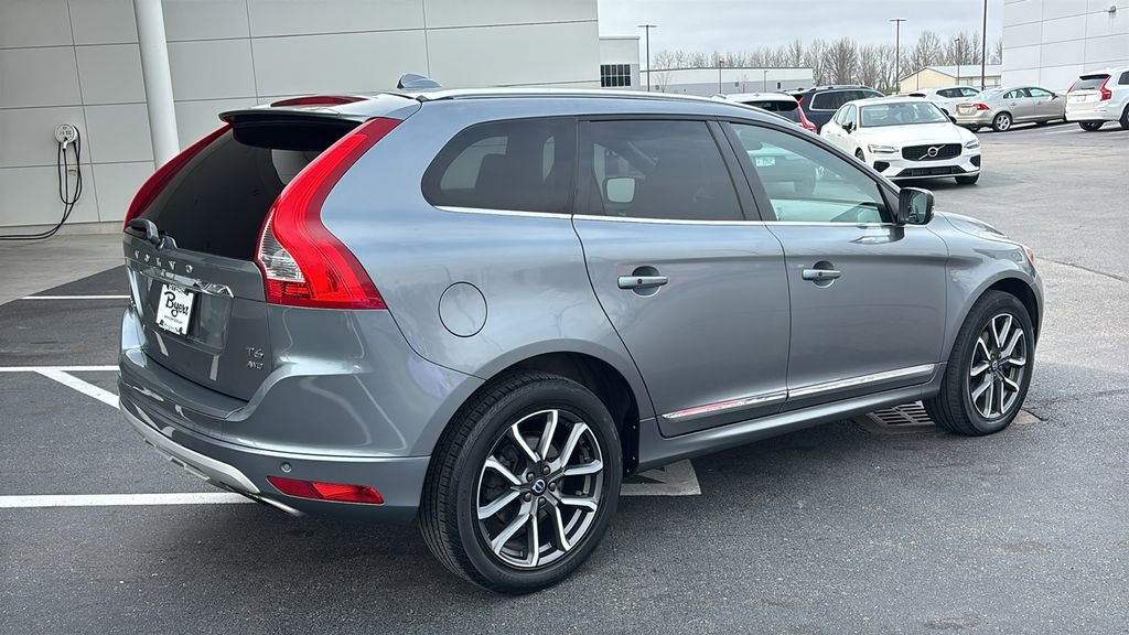 Used 2017 Volvo XC60 T6 Dynamic w/ Preferred Option Package image 29