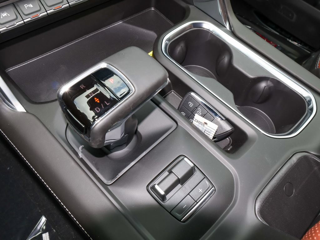 New 2026 GMC Sierra 1500 Denali Ultimate w/ LPO, Black Badging Package AWD/4WD image 24