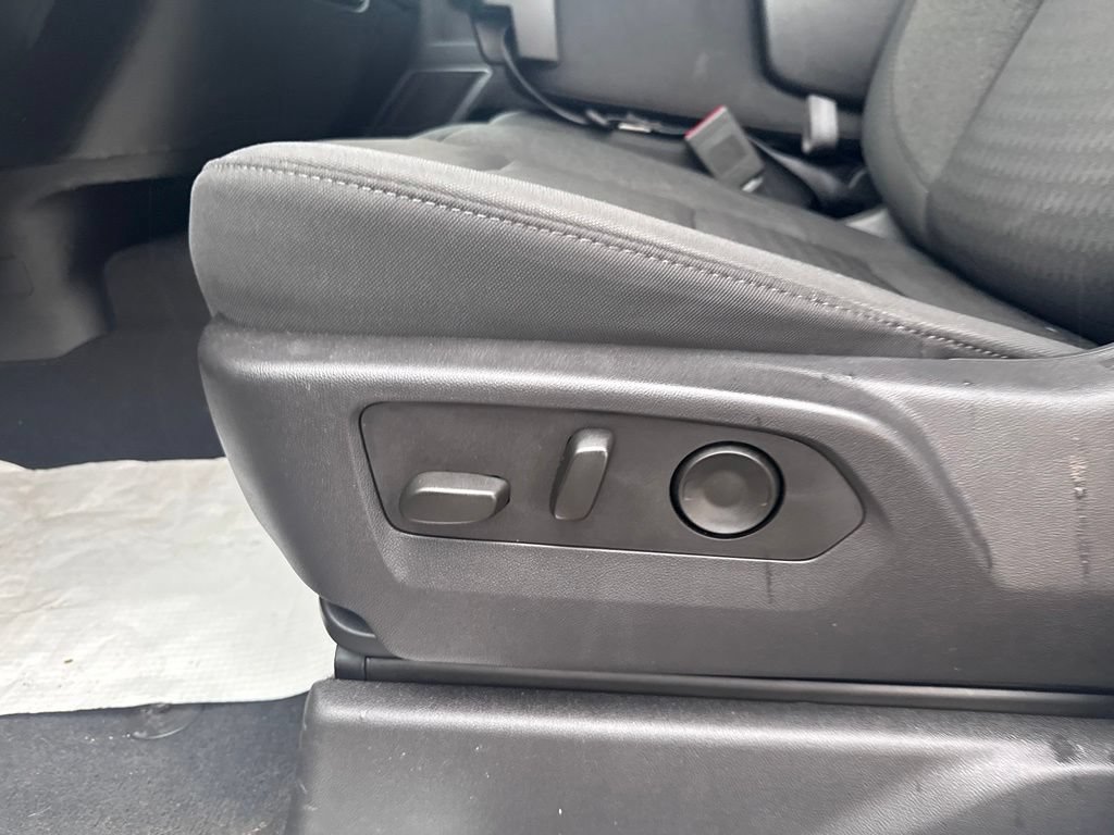 Used 2024 Chevrolet Silverado 1500 LT AWD/4WD image 15