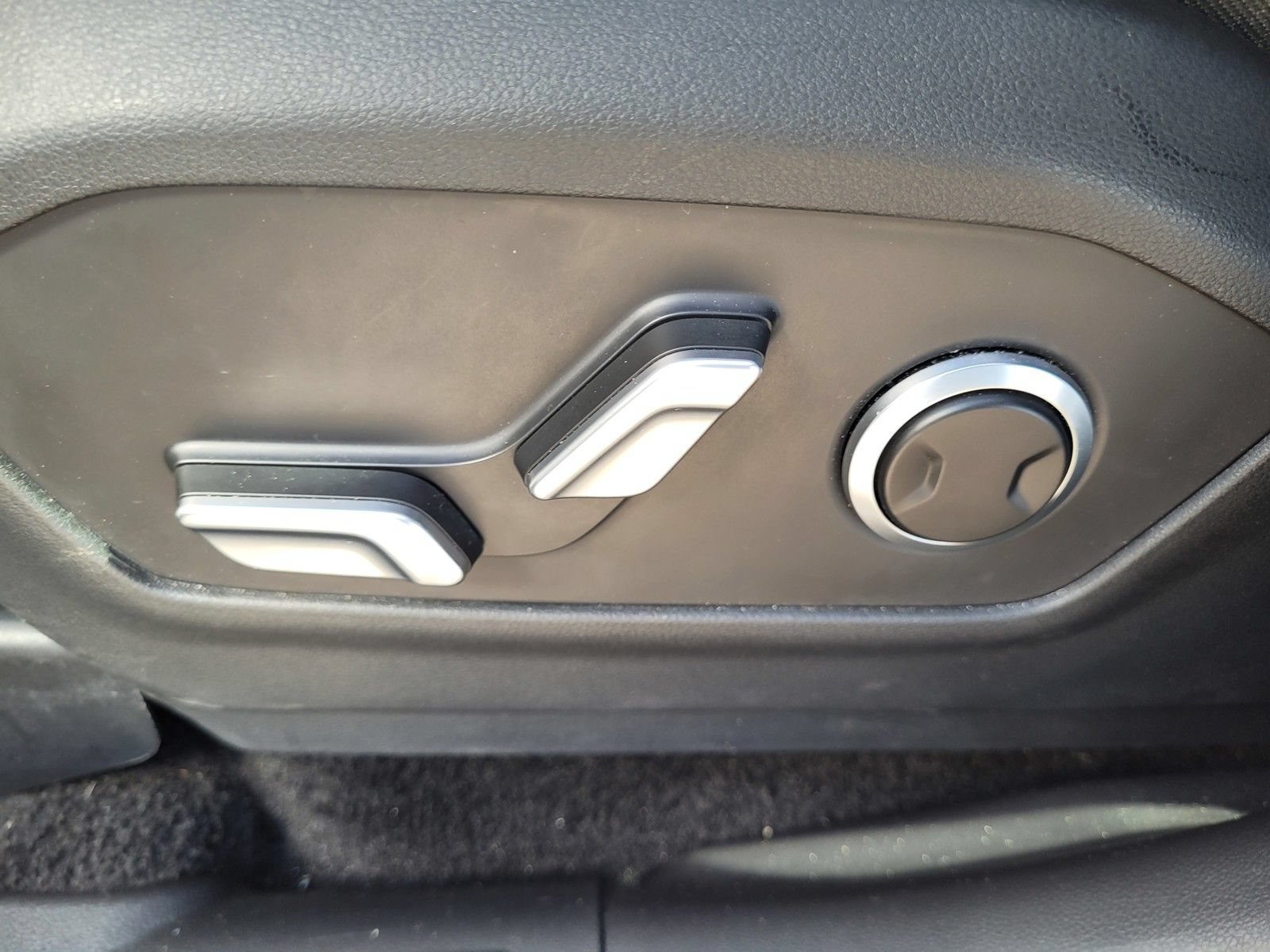 Certified 2025 Hyundai Santa Fe SEL AWD/4WD image 21