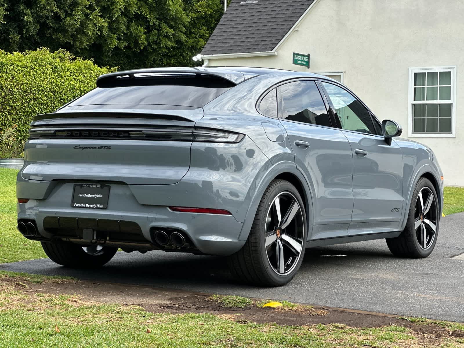 New 2026 Porsche Cayenne GTS AWD/4WD image 8