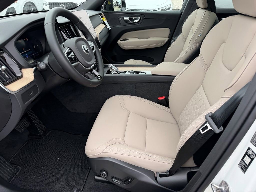 New 2026 Volvo XC60 B5 Core w/ Climate Package AWD/4WD image 17