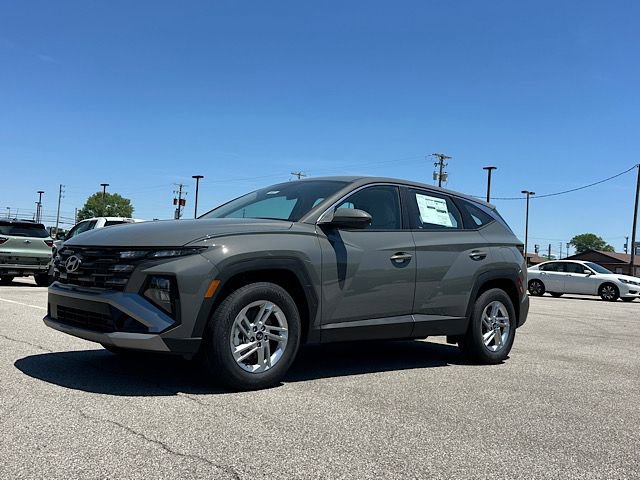 New 2026 Hyundai Tucson SE FWD image 2