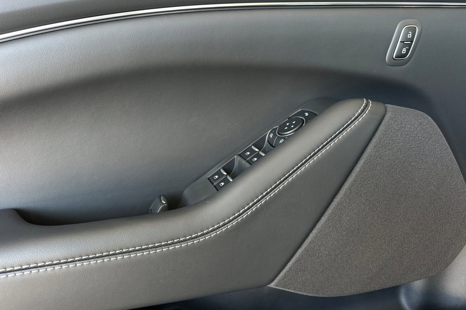 New 2026 Ford Mustang Mach-E Select RWD image 10