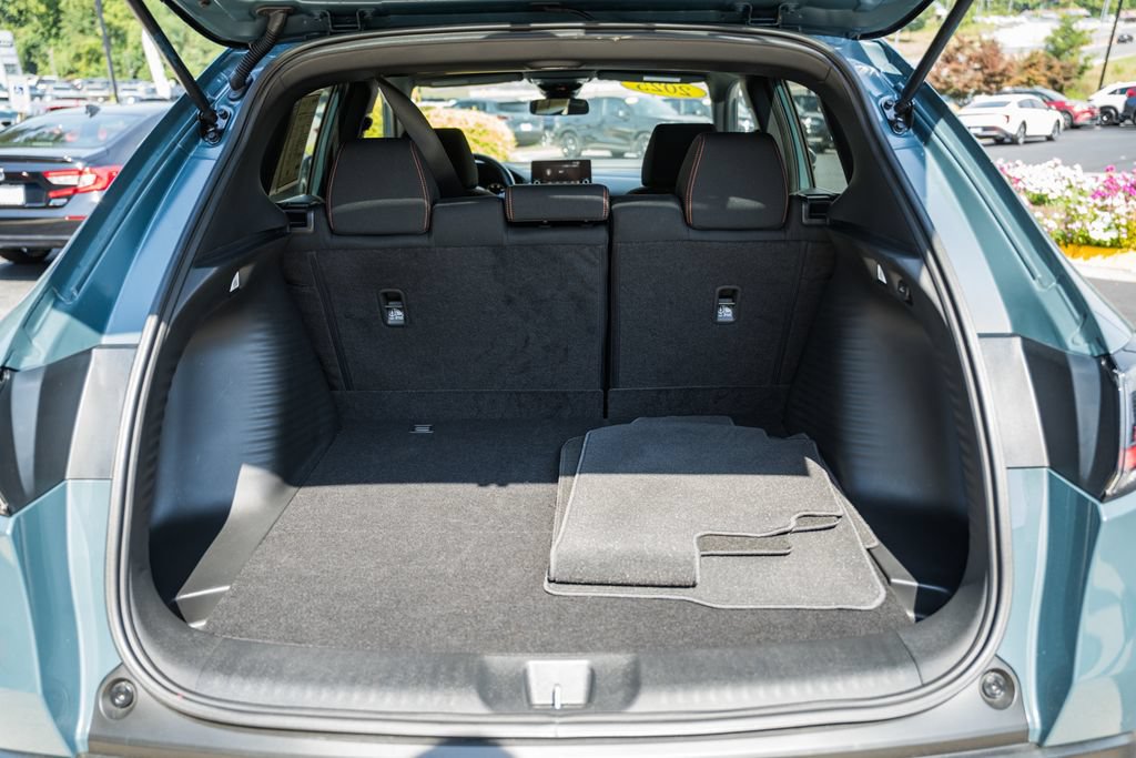 Certified 2025 Honda HR-V Sport image 10