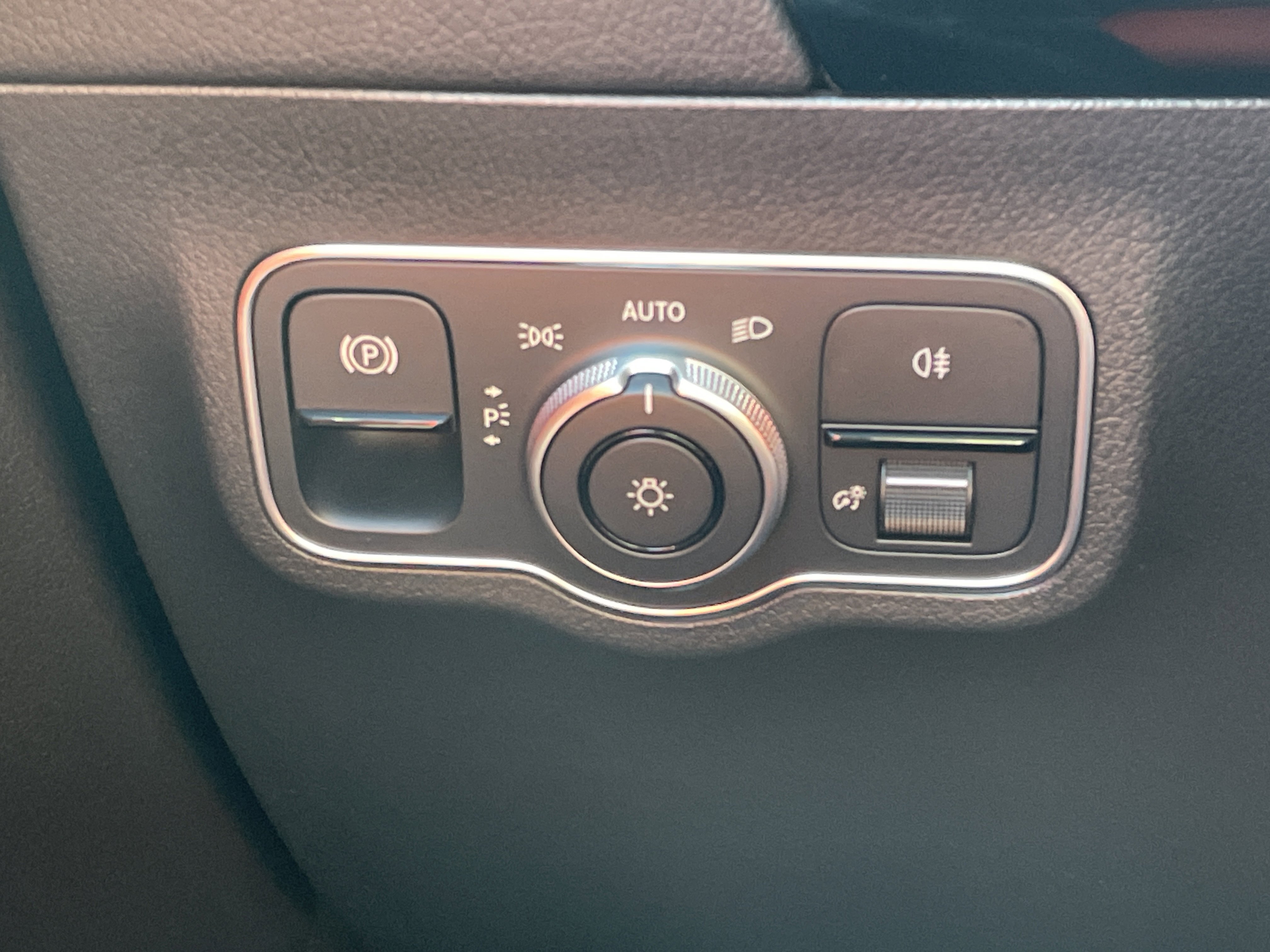 New 2026 Mercedes-Benz GLA 35 AMG 4MATIC image 21