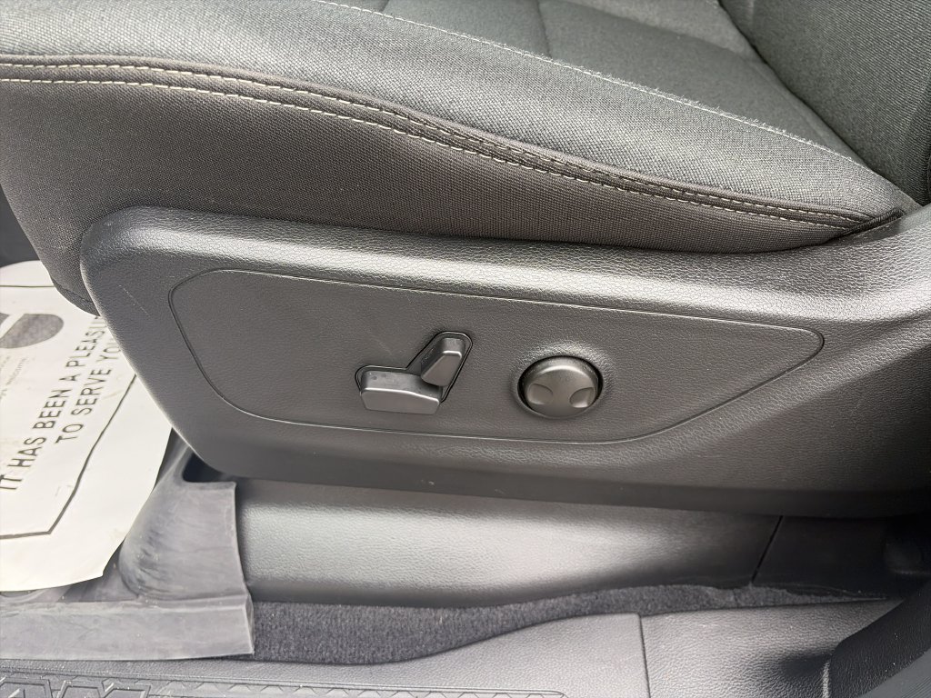 Used 2026 RAM 1500 Big Horn AWD/4WD image 13