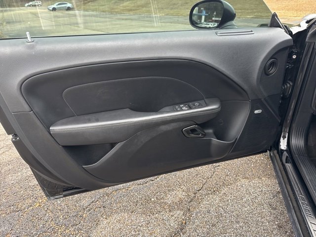 Used 2015 Dodge Challenger R/T Plus image 10