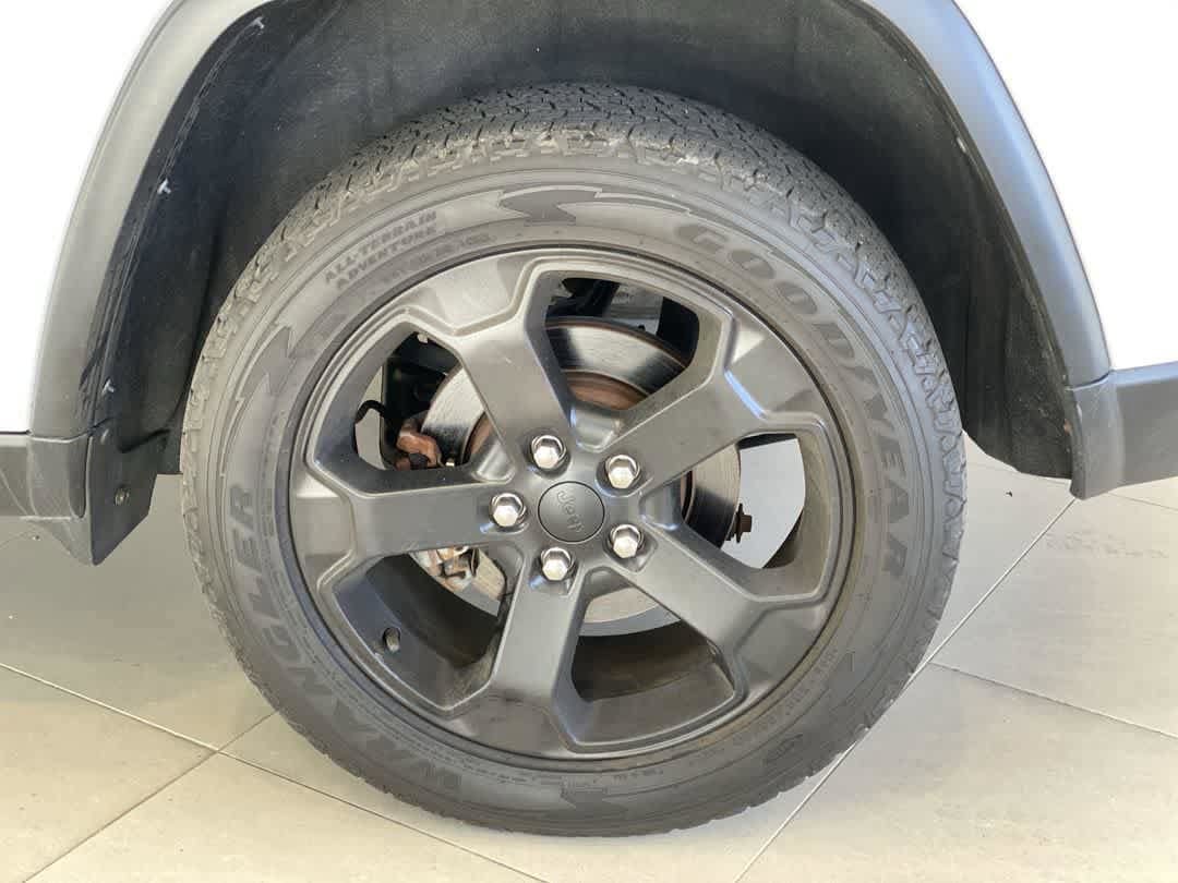 Used 2021 Jeep Grand Cherokee Freedom Edition AWD/4WD image 12