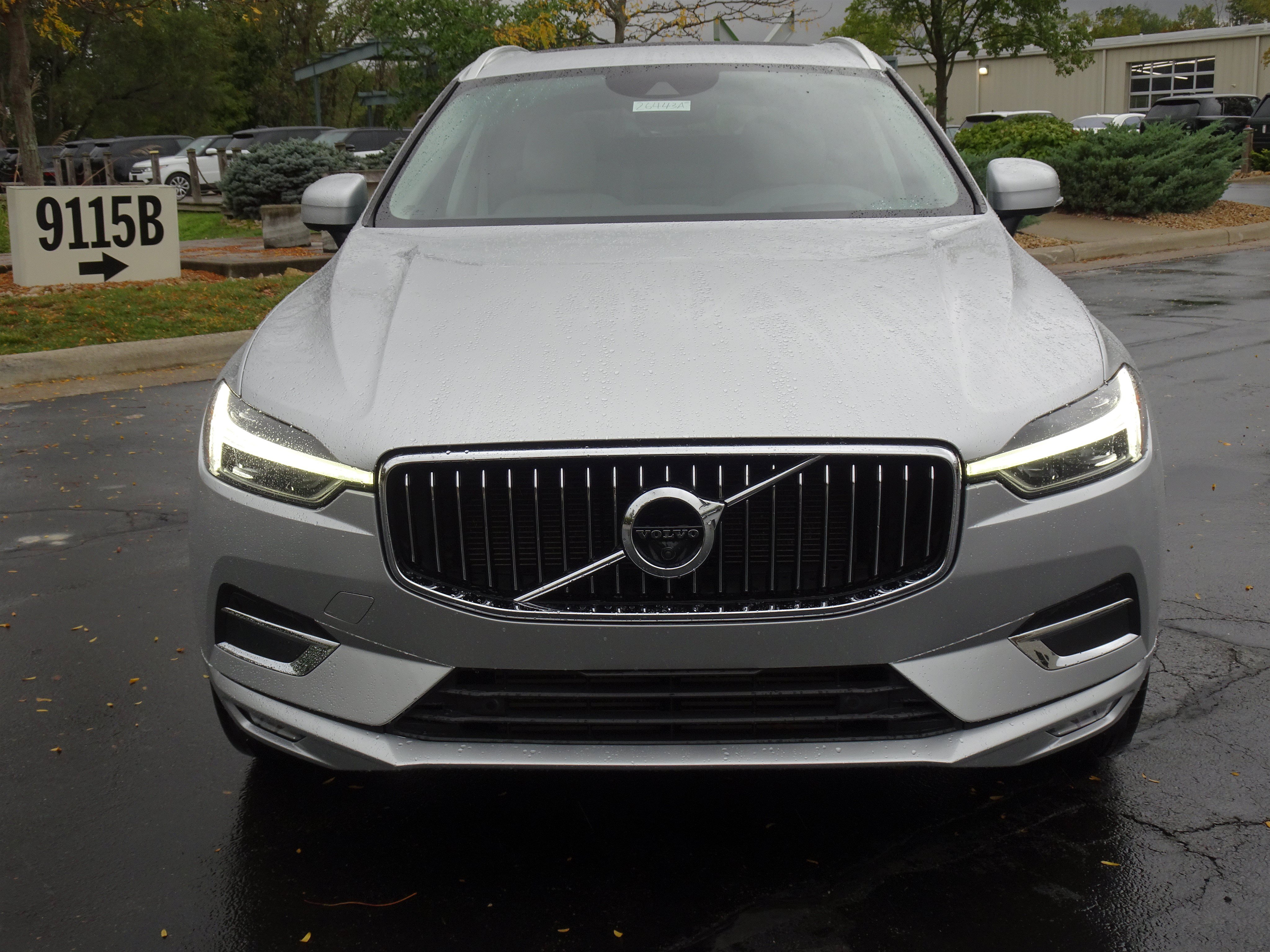 Used 2021 Volvo XC60 T6 Inscription AWD/4WD image 12