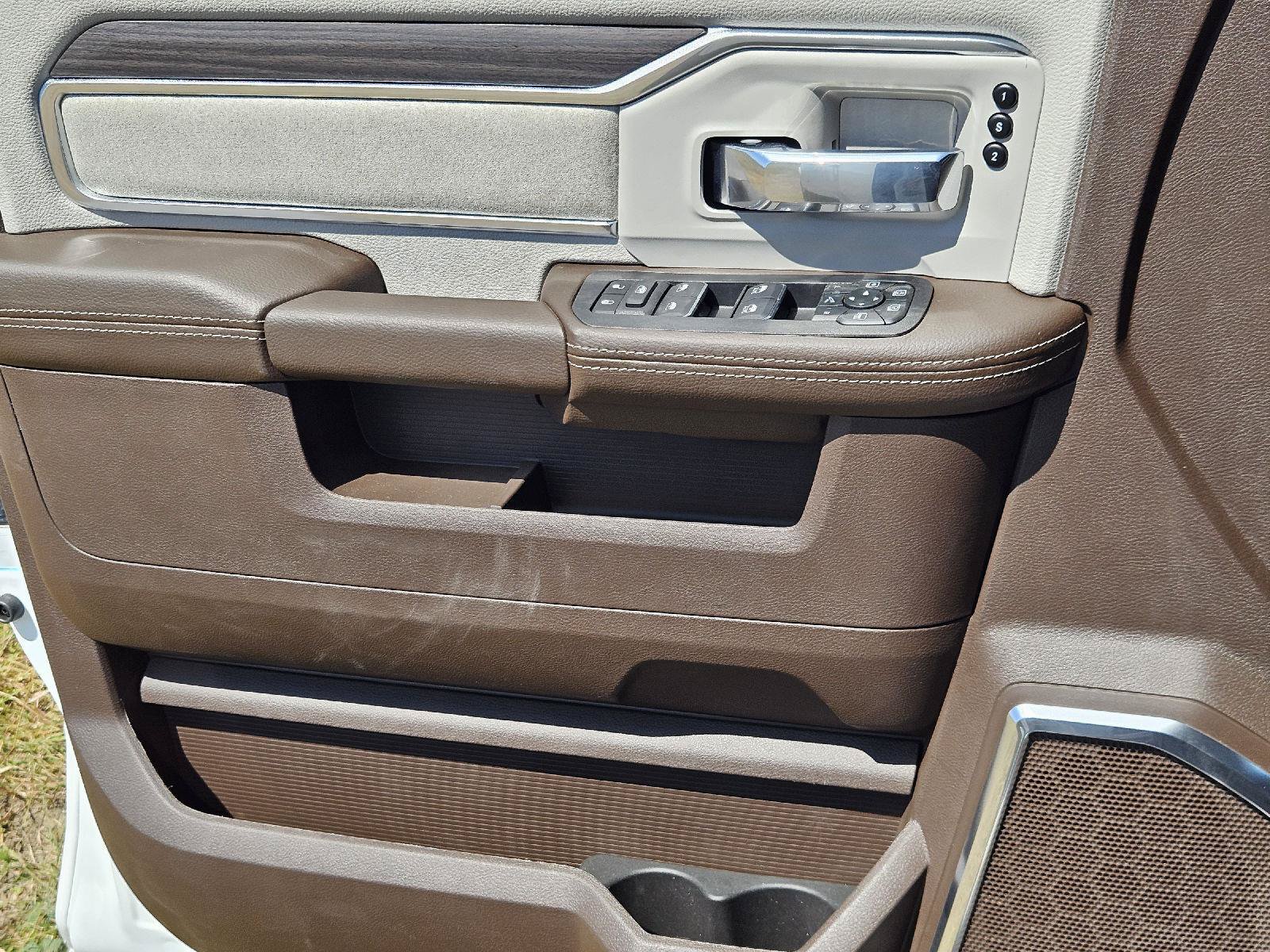New 2027 RAM 3500 Laramie AWD/4WD image 16