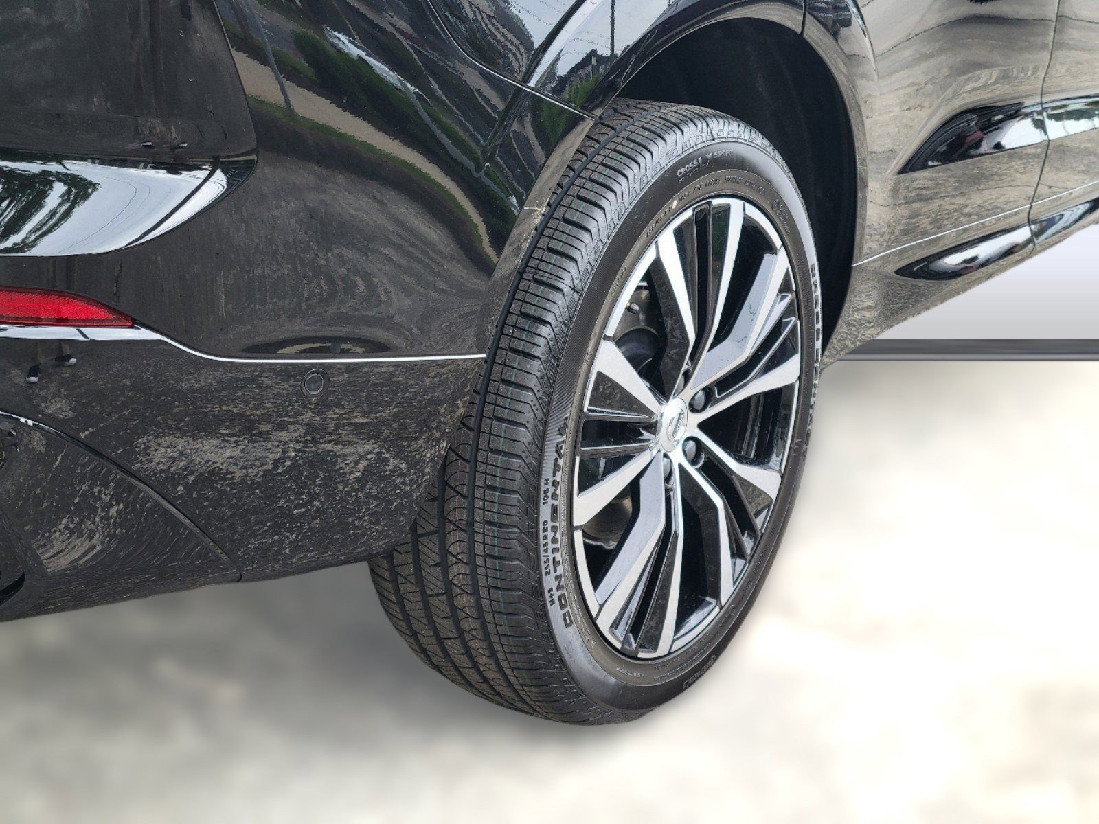 New 2024 Volvo XC60 B5 Ultimate w/ Protection Package Premier AWD/4WD image 29