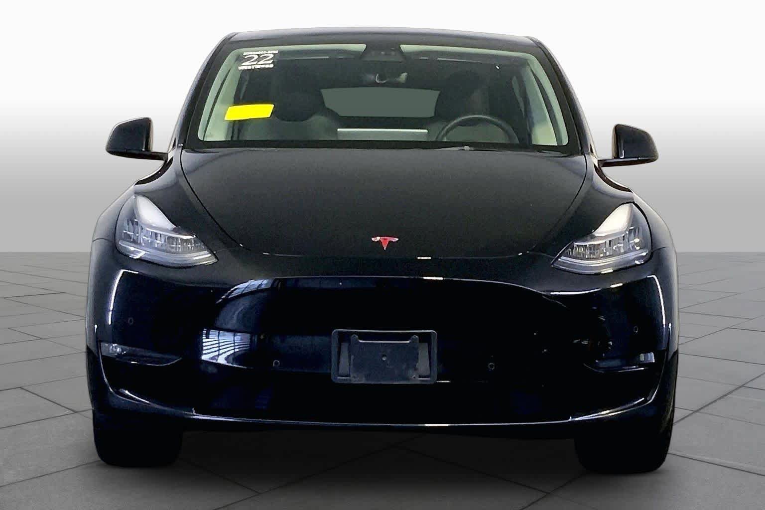 Used 2022 Tesla Model Y Long Range AWD/4WD image 3