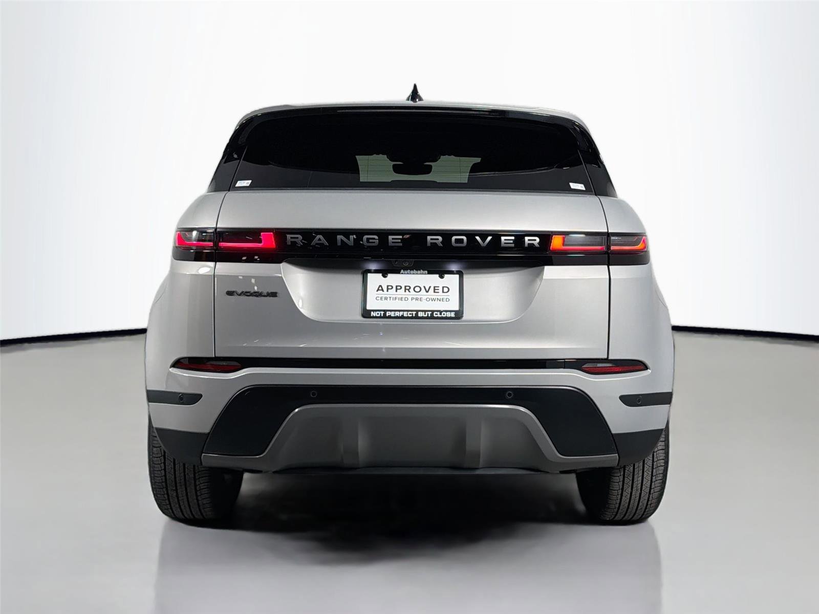 Certified 2025 Land Rover Range Rover Evoque S AWD/4WD image 6