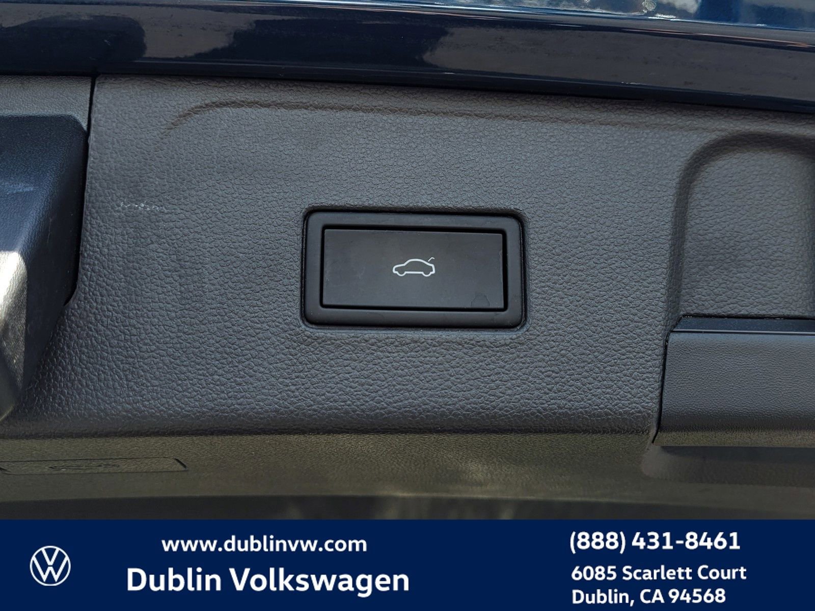 Used 2021 Volkswagen Atlas SE image 27