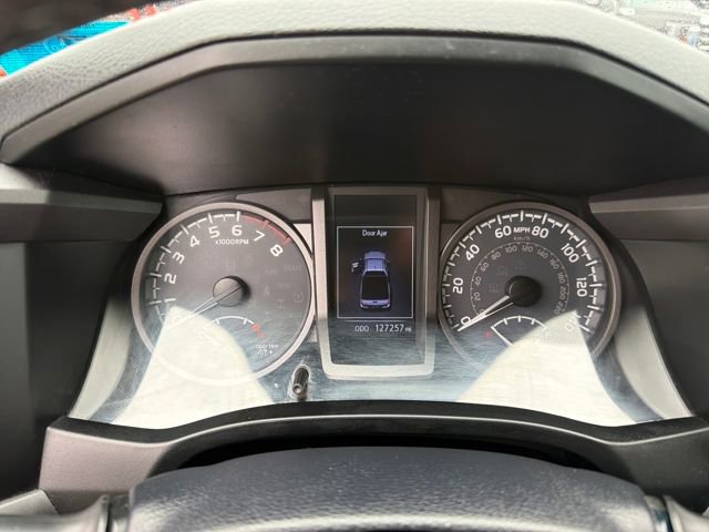 Used 2018 Toyota Tacoma TRD Off-Road AWD/4WD image 17