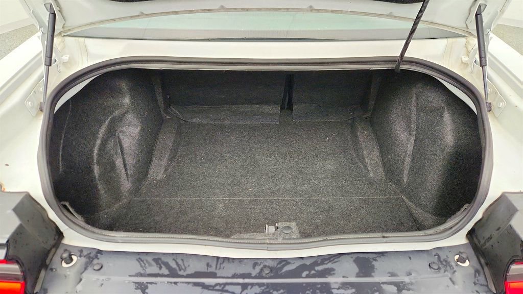 Used 2018 Dodge Challenger SXT image 21