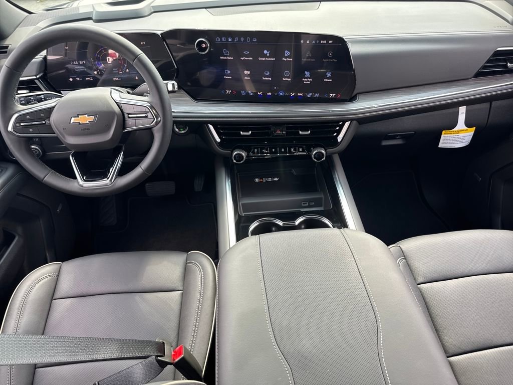 New 2025 Chevrolet Suburban Premier image 15