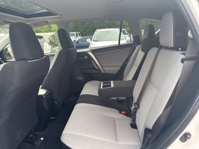 Used 2017 Toyota RAV4 XLE AWD/4WD image 25