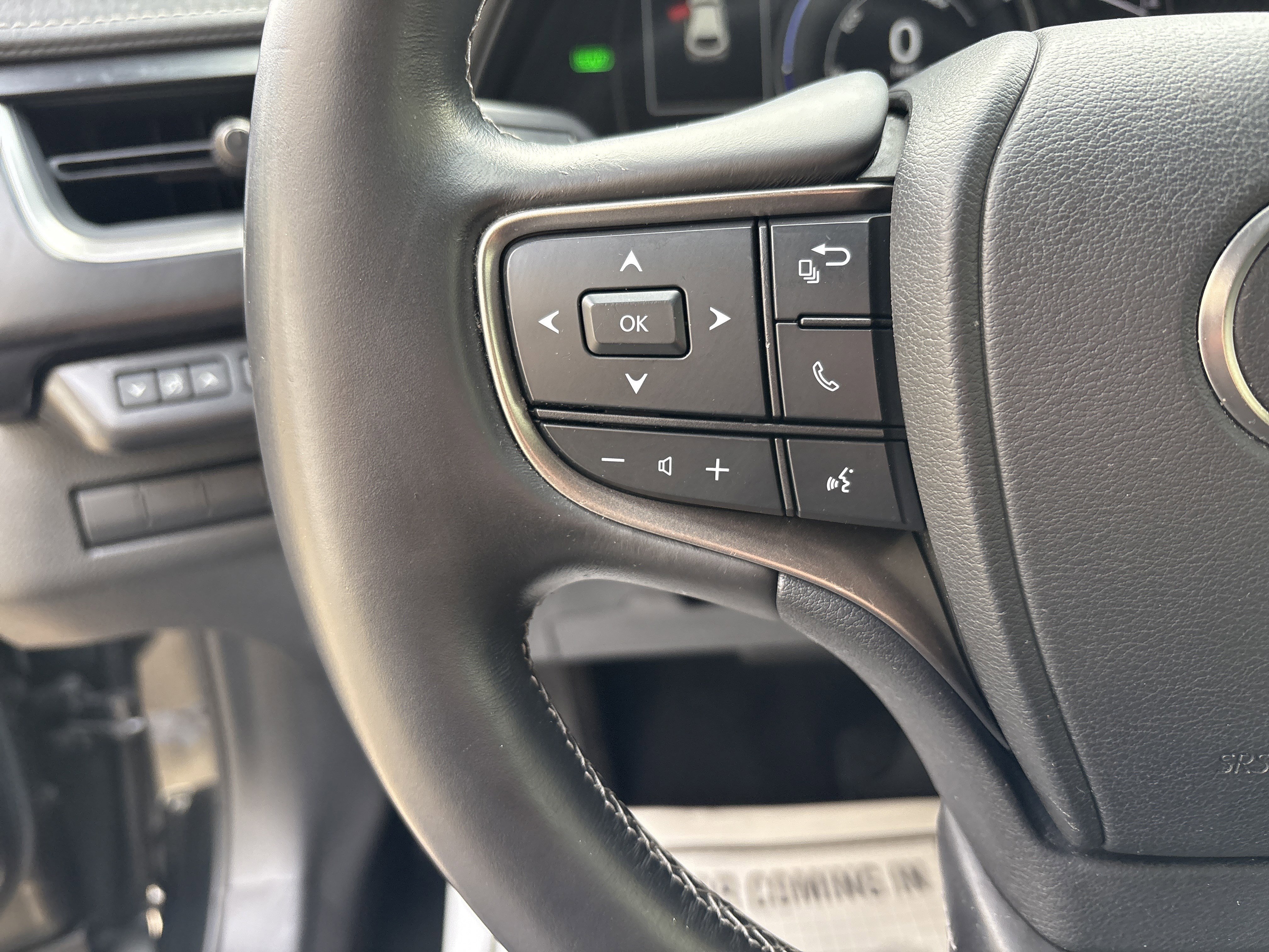 Used 2021 Lexus UX 250h w/ Premium Package image 19