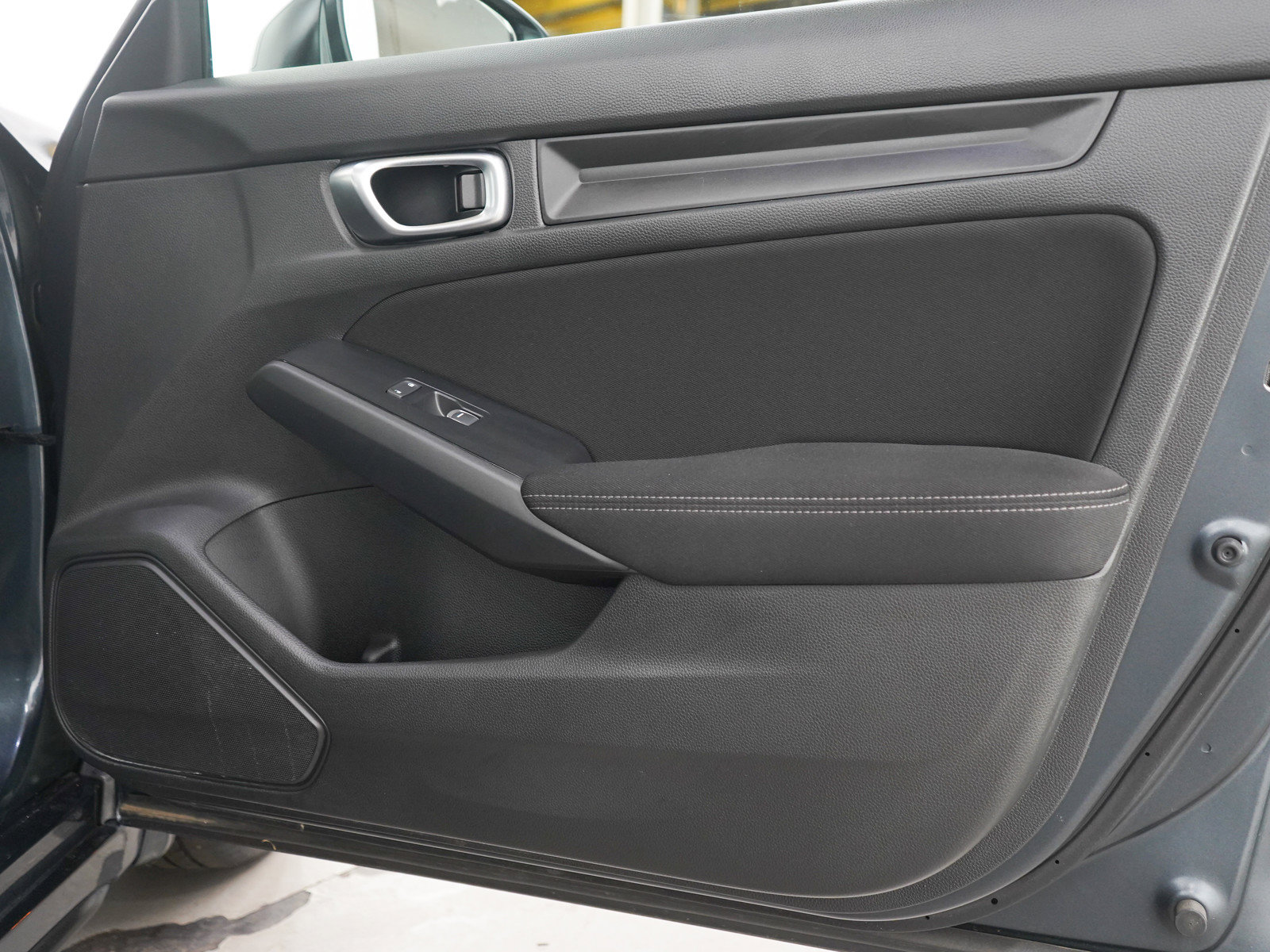 Used 2024 Honda Civic LX image 9