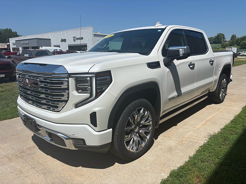 Used 2024 GMC Sierra 1500 Denali w/ Denali Reserve Package AWD/4WD image 6