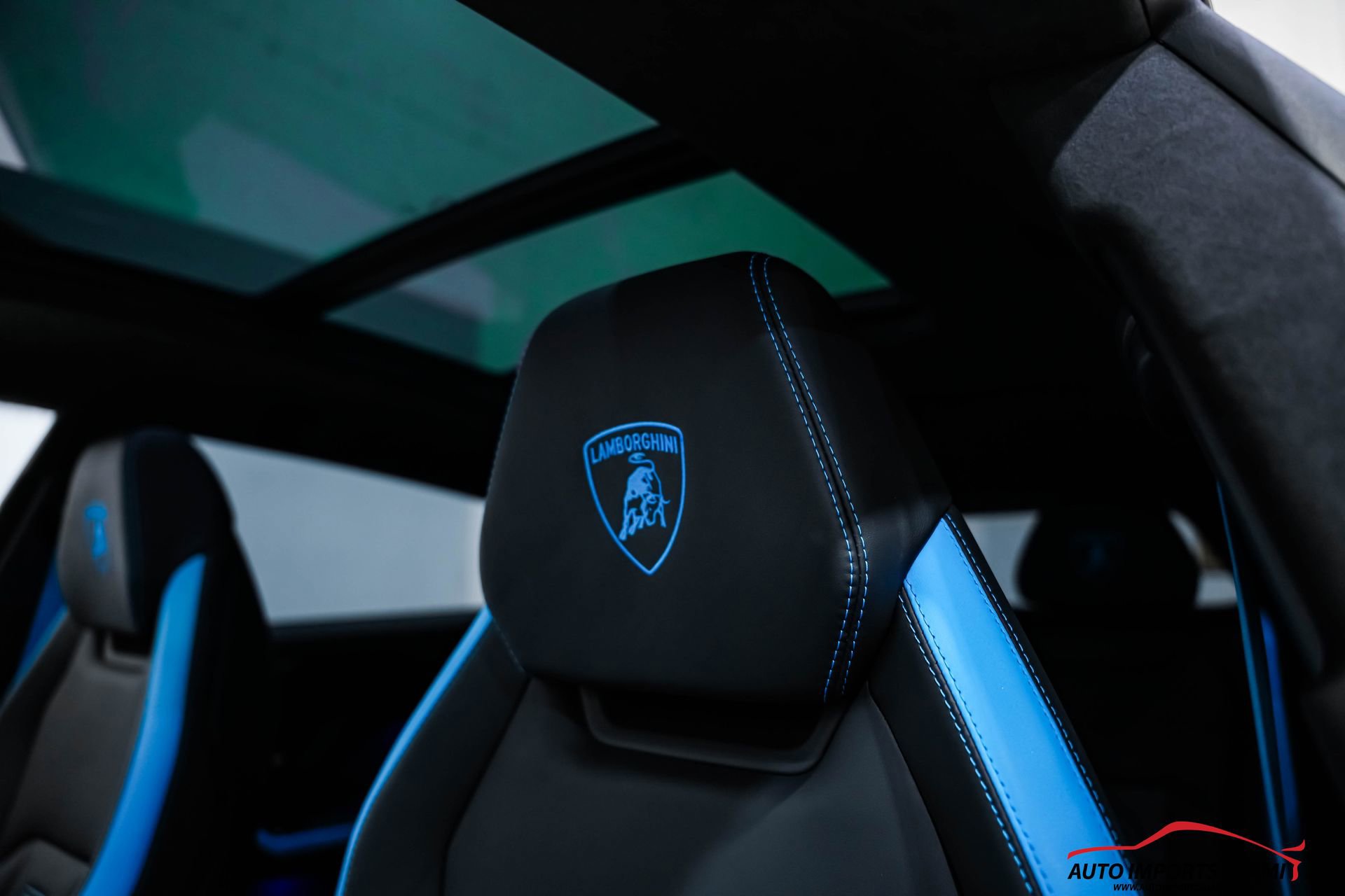 Used 2025 Lamborghini Urus SE image 42