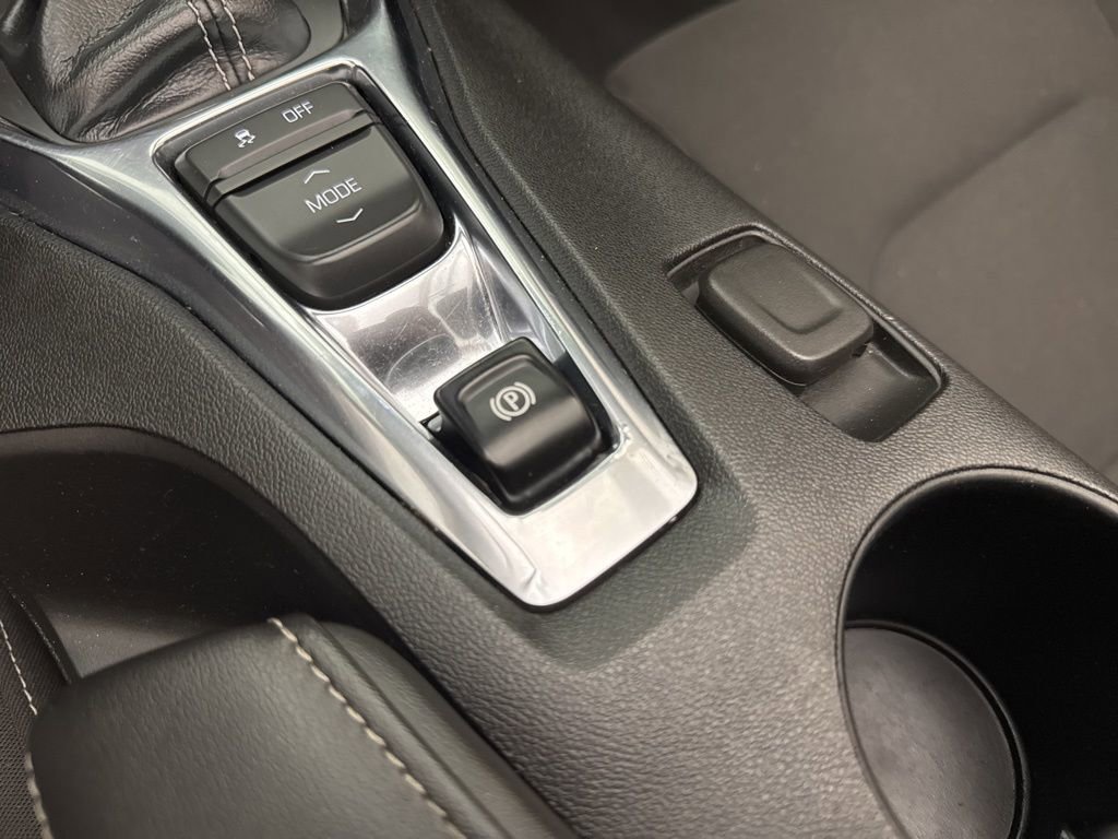 Used 2022 Chevrolet Camaro LT image 30