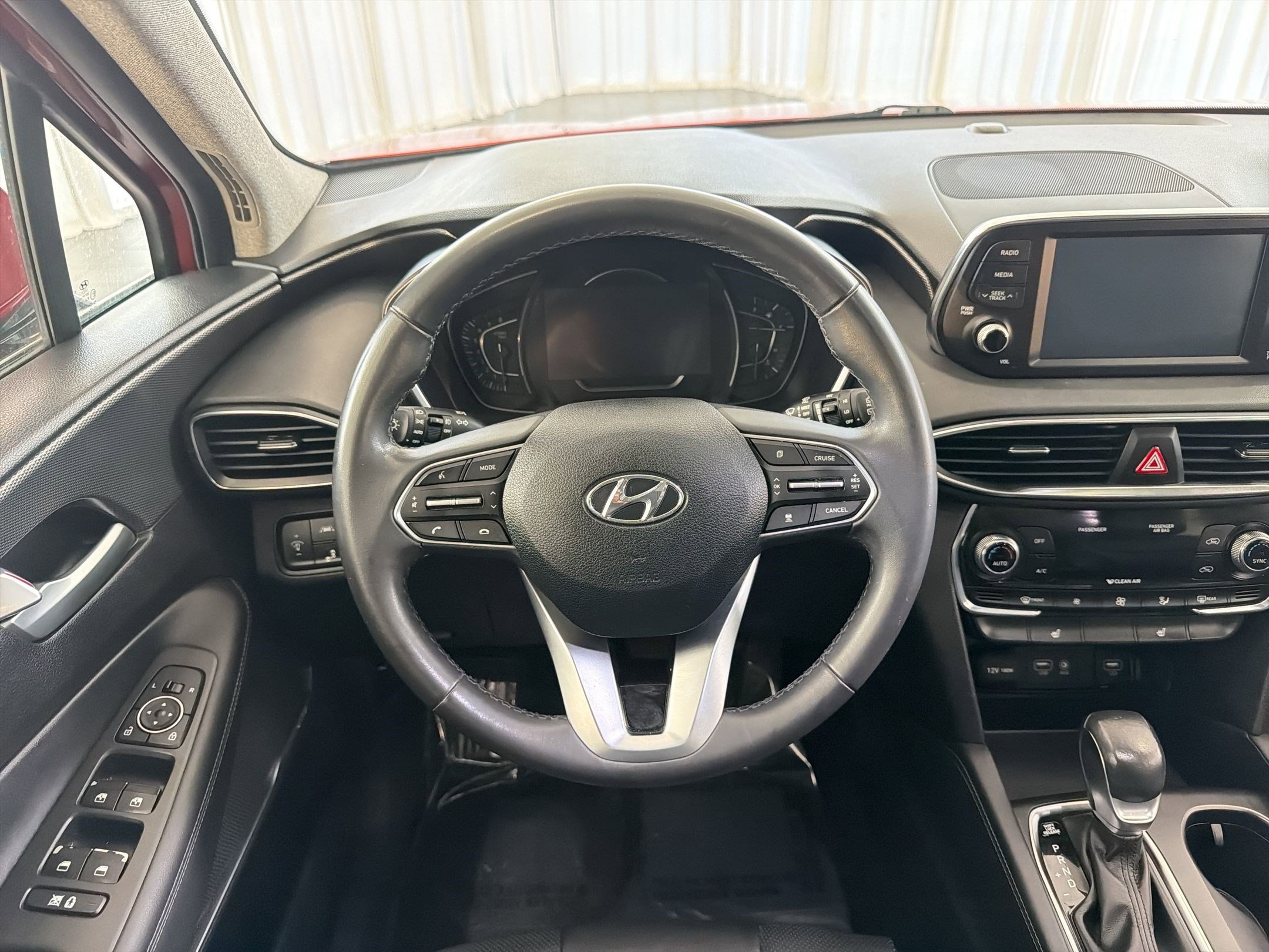 Used 2019 Hyundai Santa Fe Limited FWD image 23