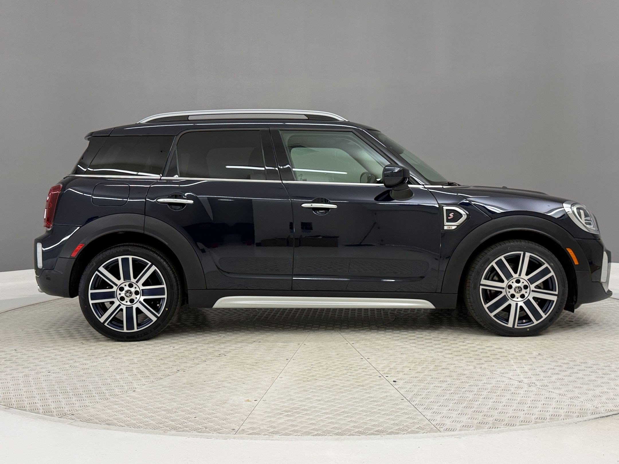 Used 2021 MINI Cooper Countryman S FWD image 8