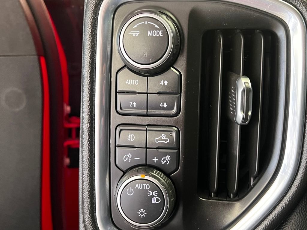 Used 2021 Chevrolet Silverado 1500 RST w/ Z71 Off-Road Package AWD/4WD image 24