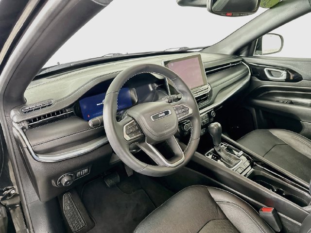 Used 2022 Jeep Compass High Altitude AWD/4WD image 22