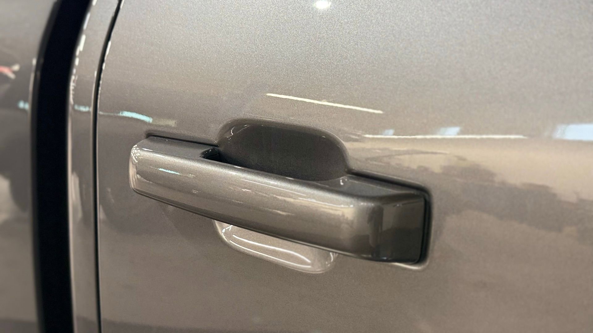 Used 2023 Ford F150 Lightning XLT w/ Equipment Group 312A High image 18