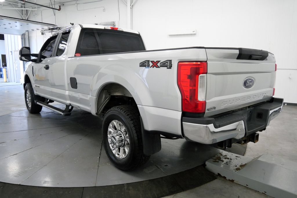 Used 2017 Ford F350 XL w/ STX Appearance Package AWD/4WD image 5